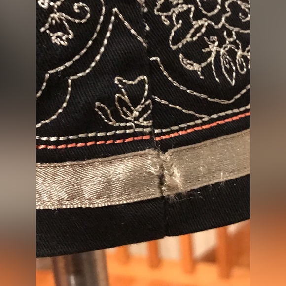 Geoffrey Beene Black Mini Skirt With small Pockets Size 2 - Picture 12 of 12